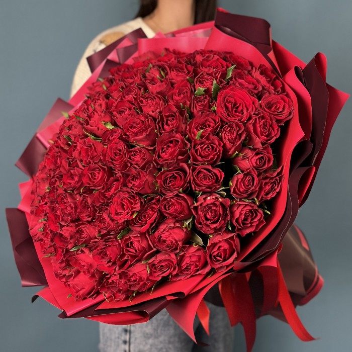 101 красная Роза на Рубиновую свадьбу